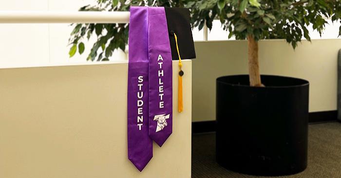 13 Teams Earn All-GLVC Academic Honors
